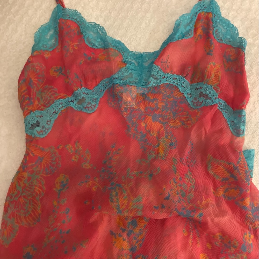 BRAND NEW SLIP NIGHT SLIP😍